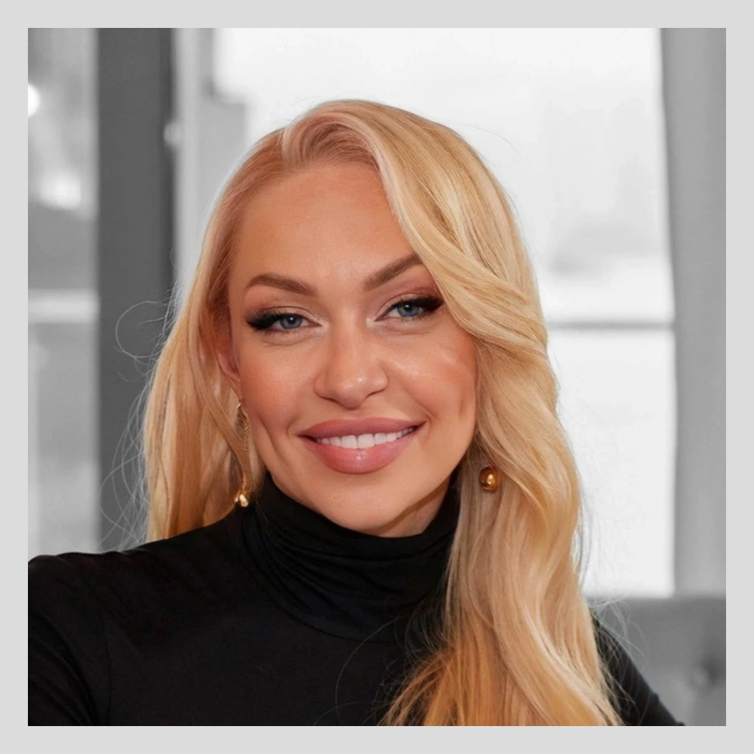 тренер з сервісу і майстер манікюру Київ Олена Нехаєнко Петровська